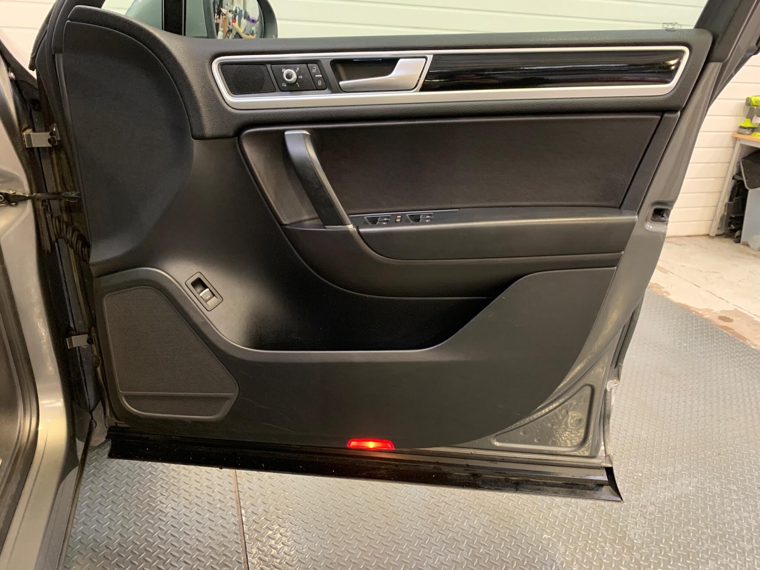 Used Volkswagen Touareg 2016 for sale - 76992372: Photo 21