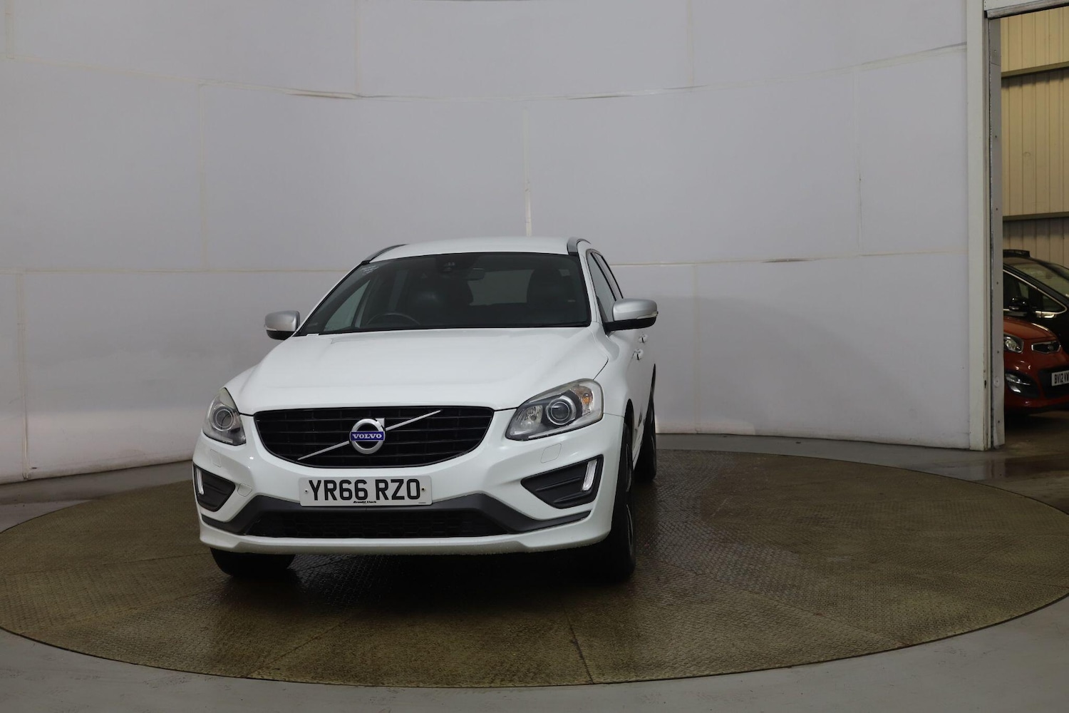 Used Volvo XC60 2016 for sale - 77242716: Photo 3