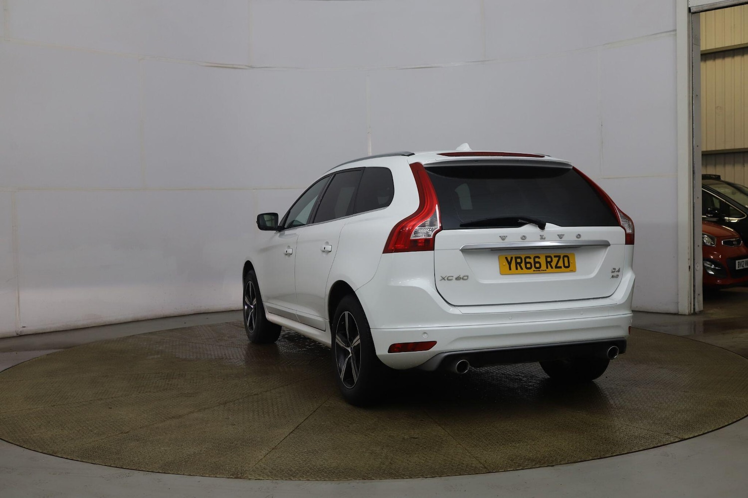 Used Volvo XC60 2016 for sale - 77242716: Photo 5
