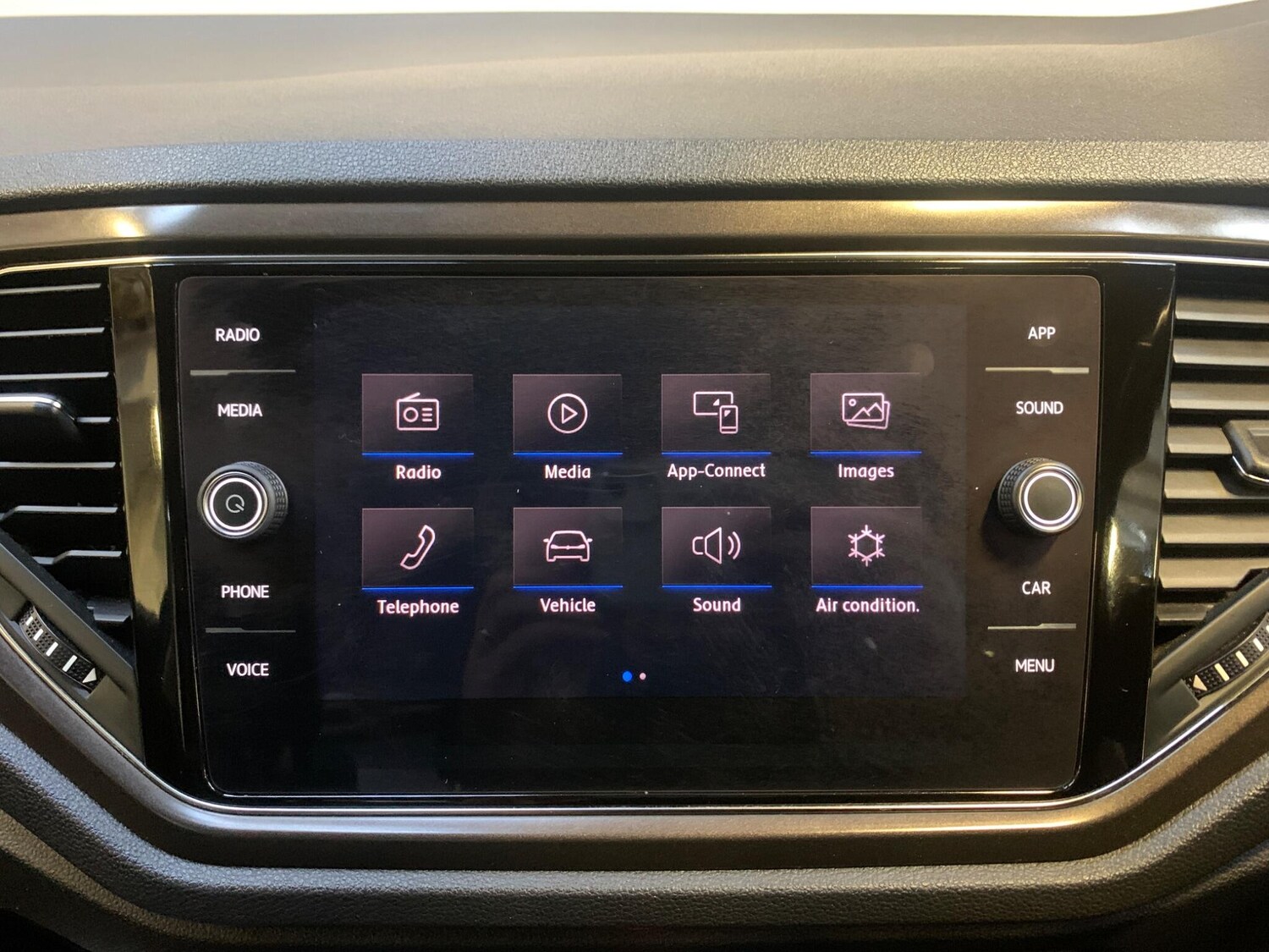 Used Volkswagen T-Roc 2019 for sale - 77599047: Photo 32