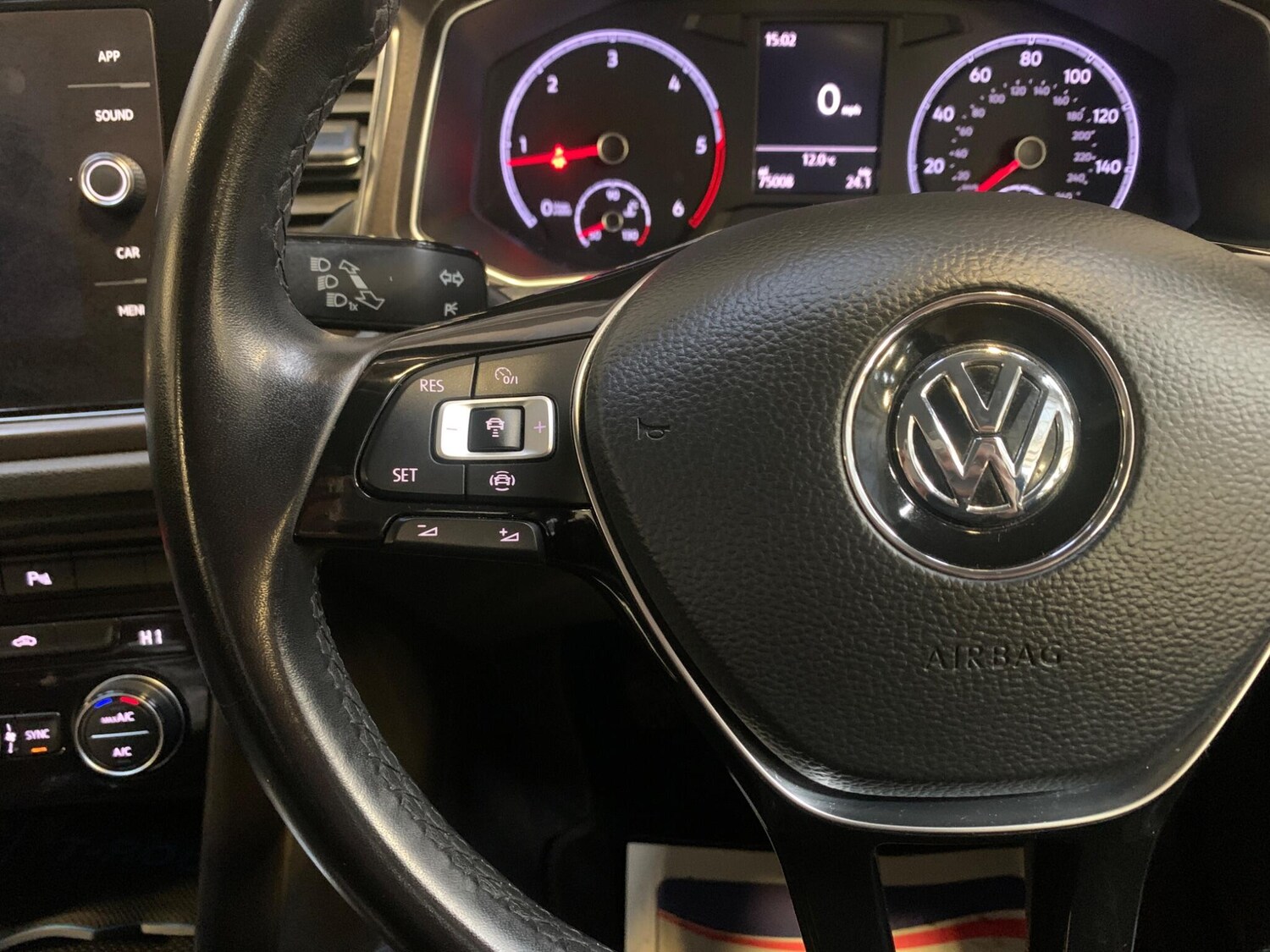 Used Volkswagen T-Roc 2019 for sale - 77599047: Photo 43