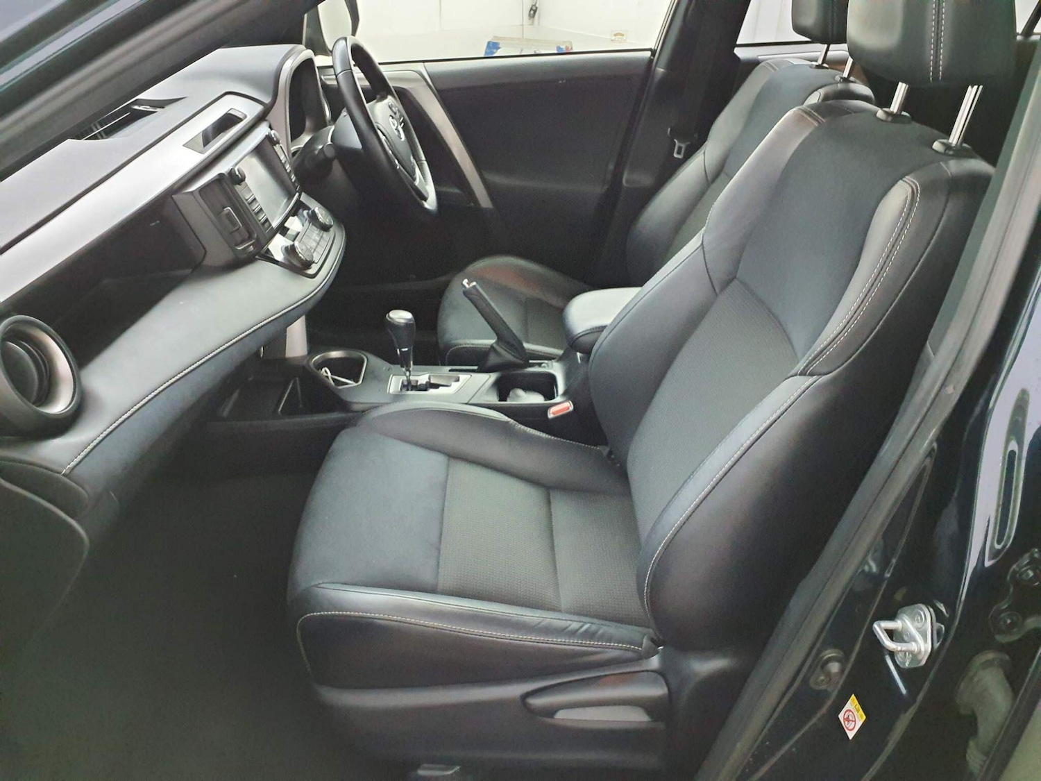 Used Toyota RAV4 for sale - 77670885: Photo 14