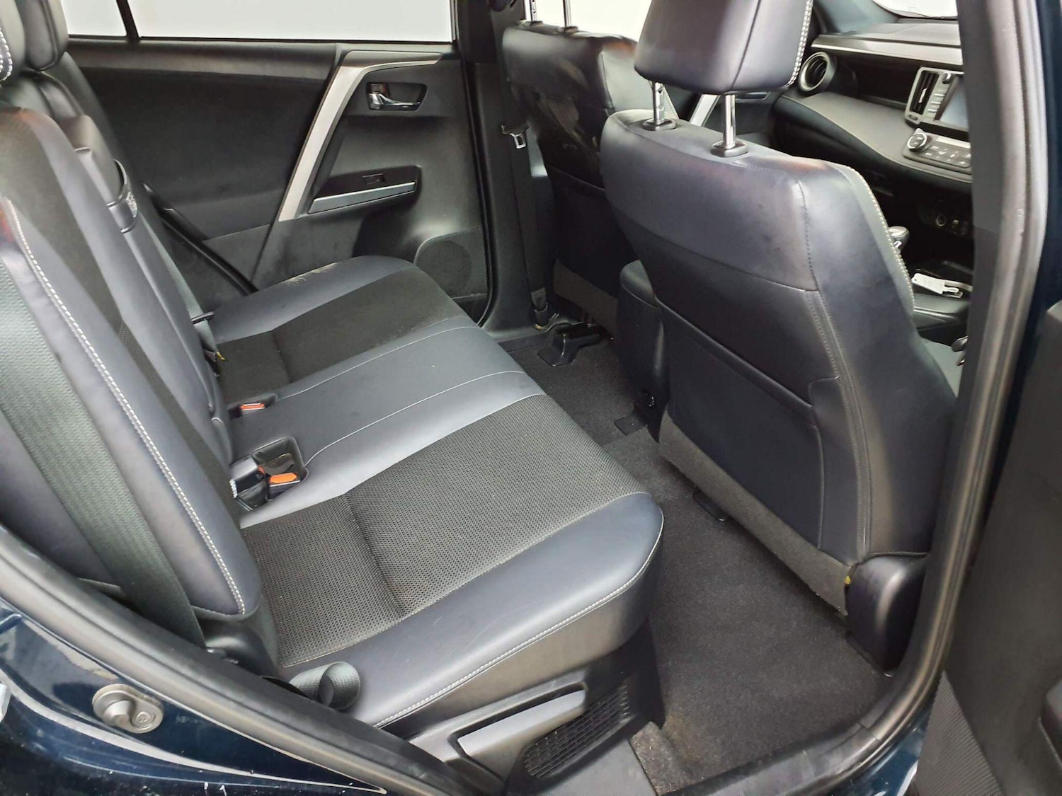 Used Toyota RAV4 for sale - 77670885: Photo 17