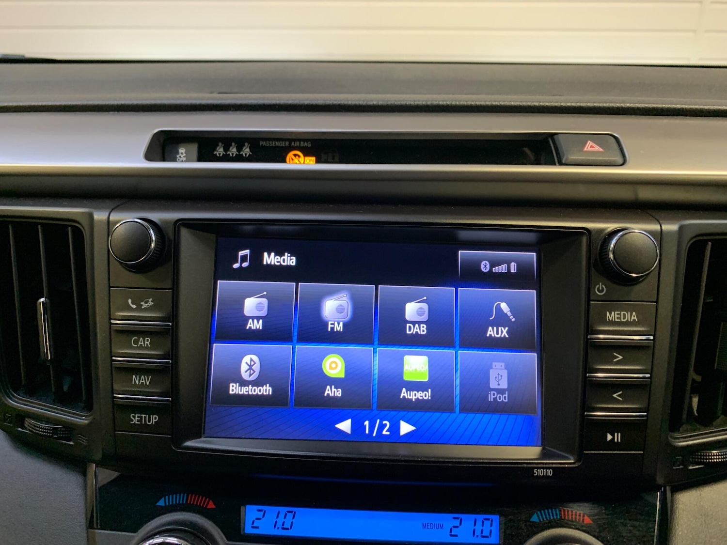 Used Toyota RAV4 2017 for sale - 77670885: Photo 29