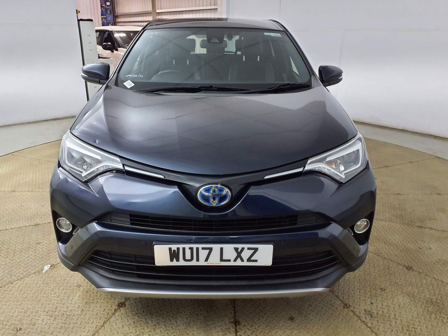 Used Toyota RAV4 for sale - 77670885: Photo 3