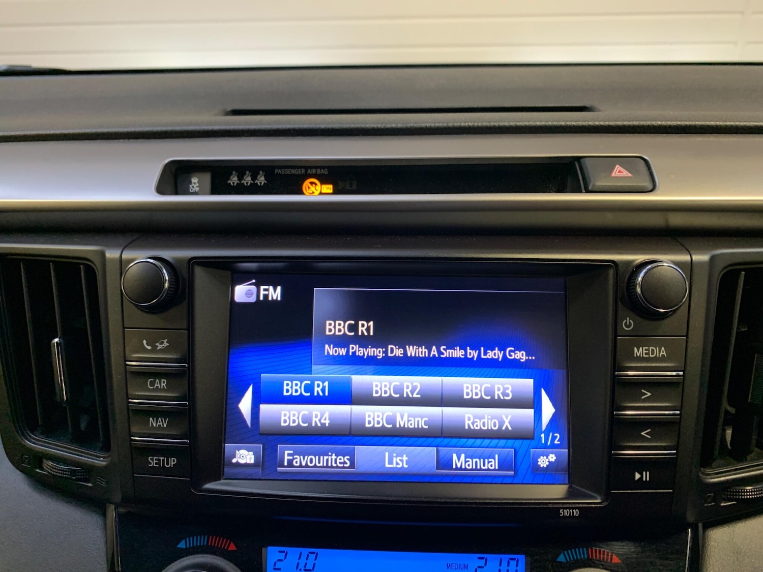 Used Toyota RAV4 2017 for sale - 77670885: Photo 30