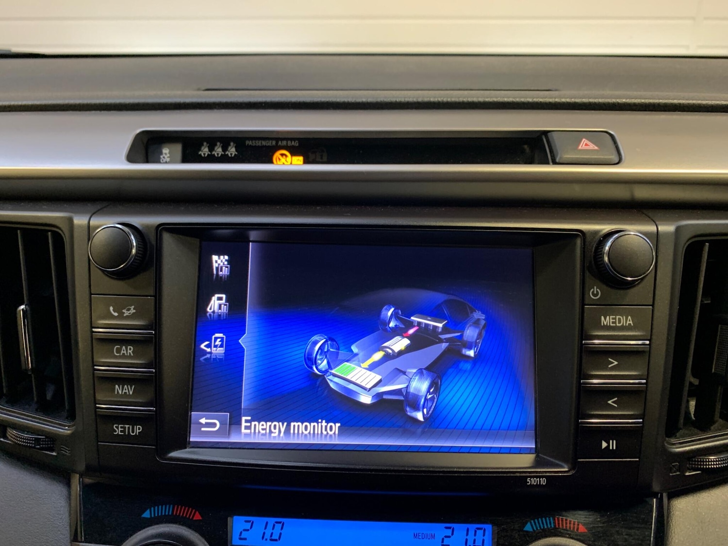 Used Toyota RAV4 2017 for sale - 77670885: Photo 32