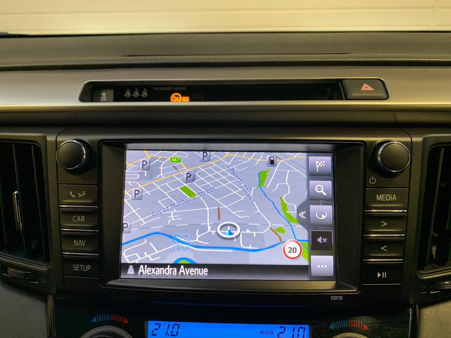 Used Toyota RAV4 2017 for sale - 77670885: Photo 38