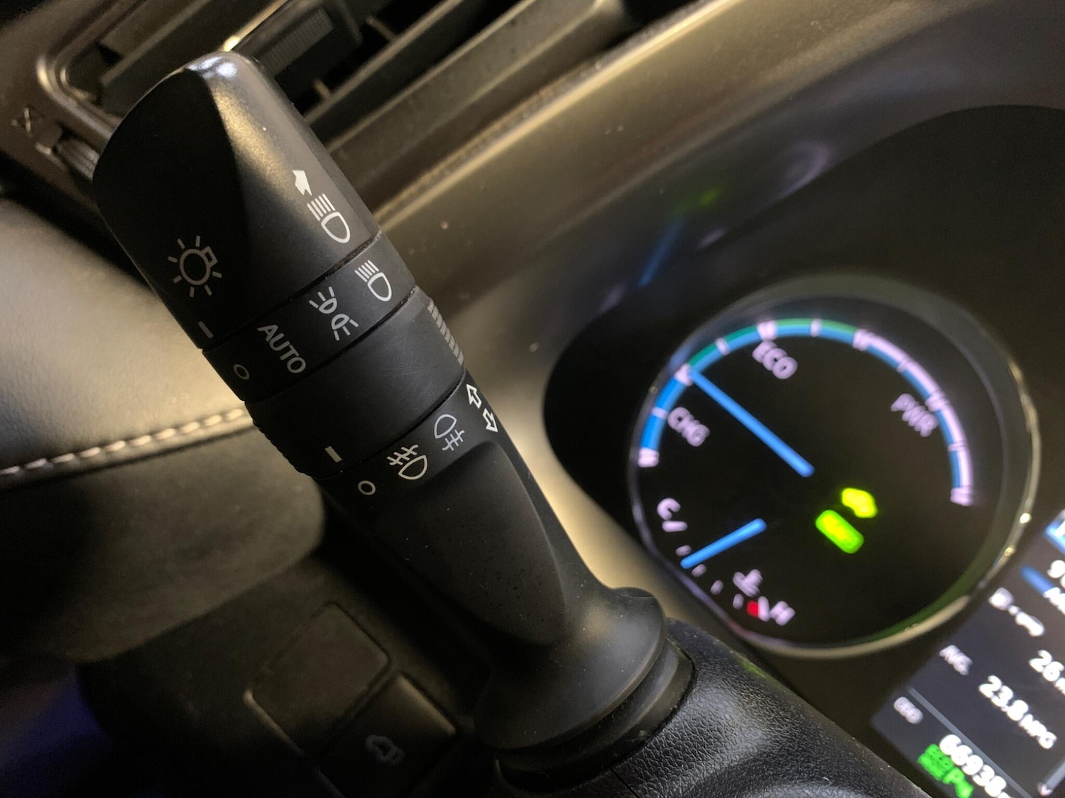 Used Toyota RAV4 2017 for sale - 77670885: Photo 43