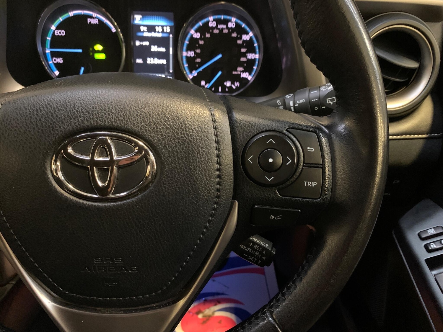 Used Toyota RAV4 2017 for sale - 77670885: Photo 47