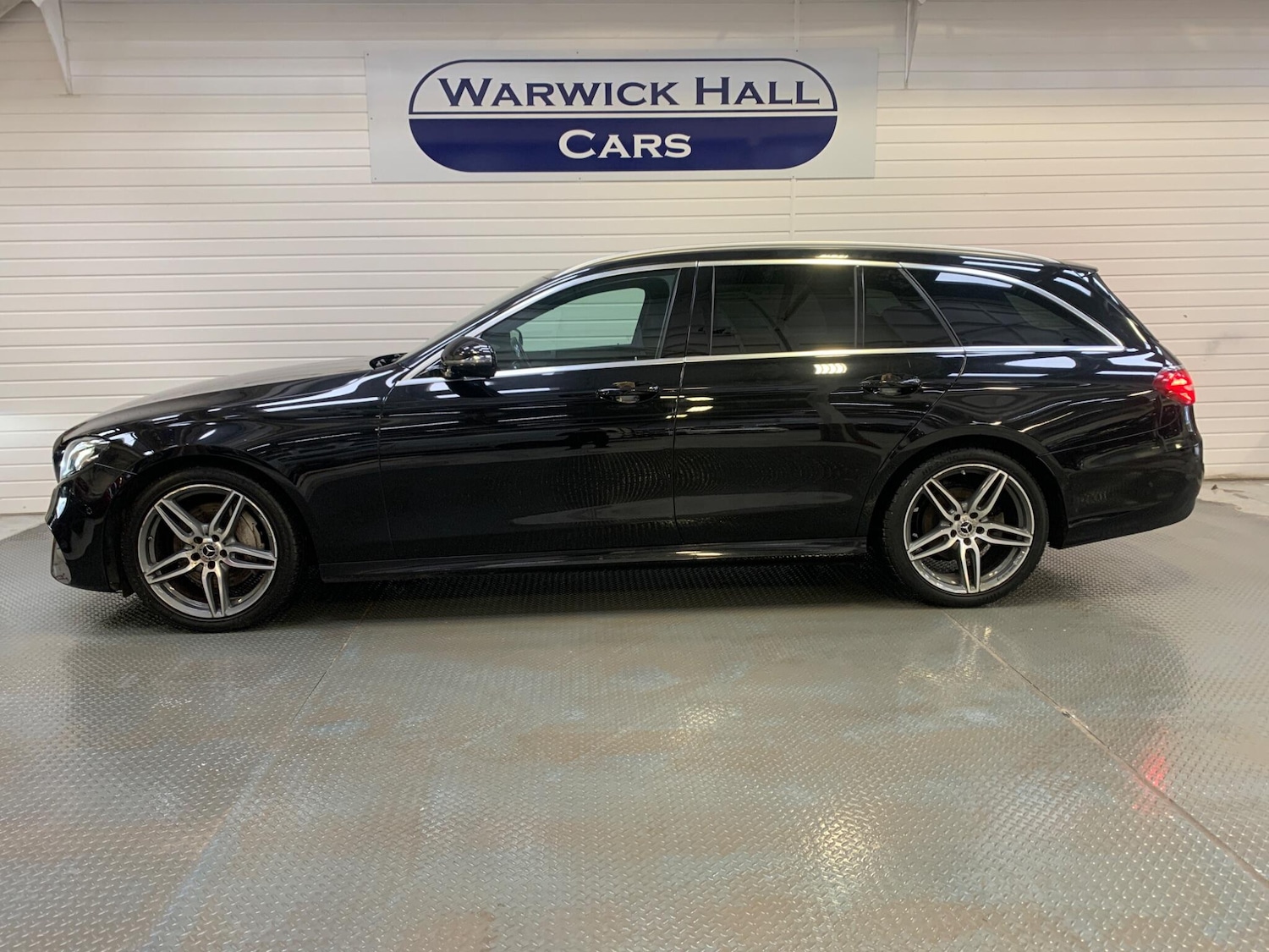 Used Mercedes-Benz E Class 2017 for sale - 78048200: Photo 3