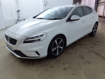 Used Volvo V40 2016 for sale - 77839008: Photo