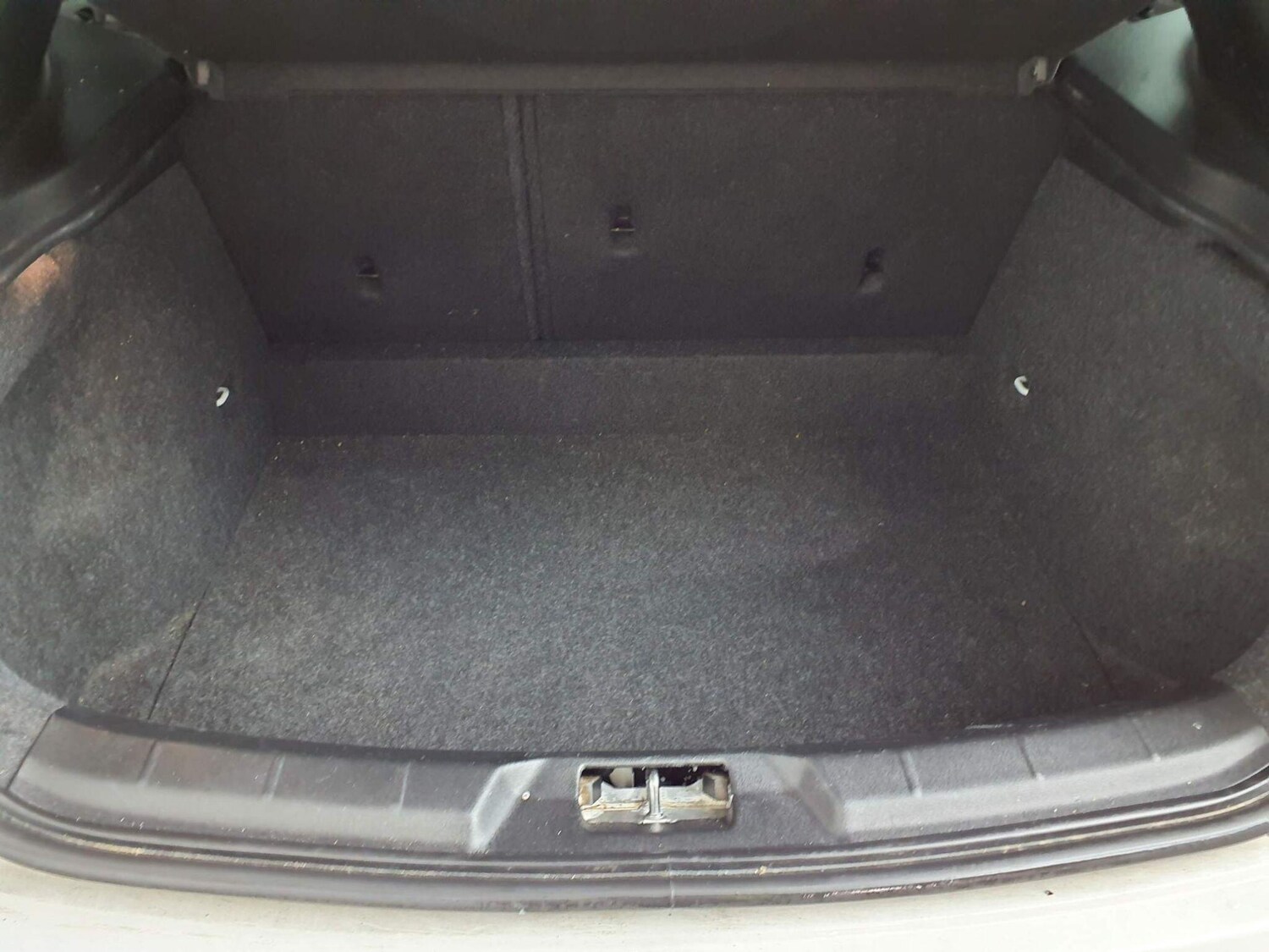 Used Volvo V40 2016 for sale - 77839008: Photo 20