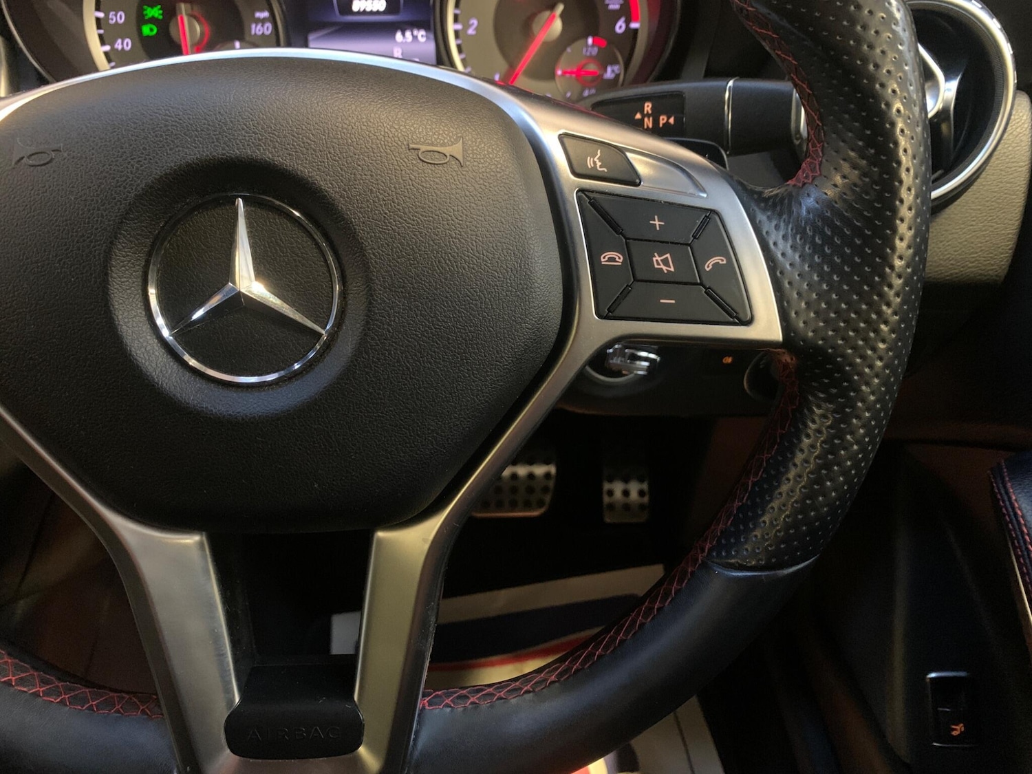 Used Mercedes-Benz GLA 2015 for sale - 77559596: Photo 48