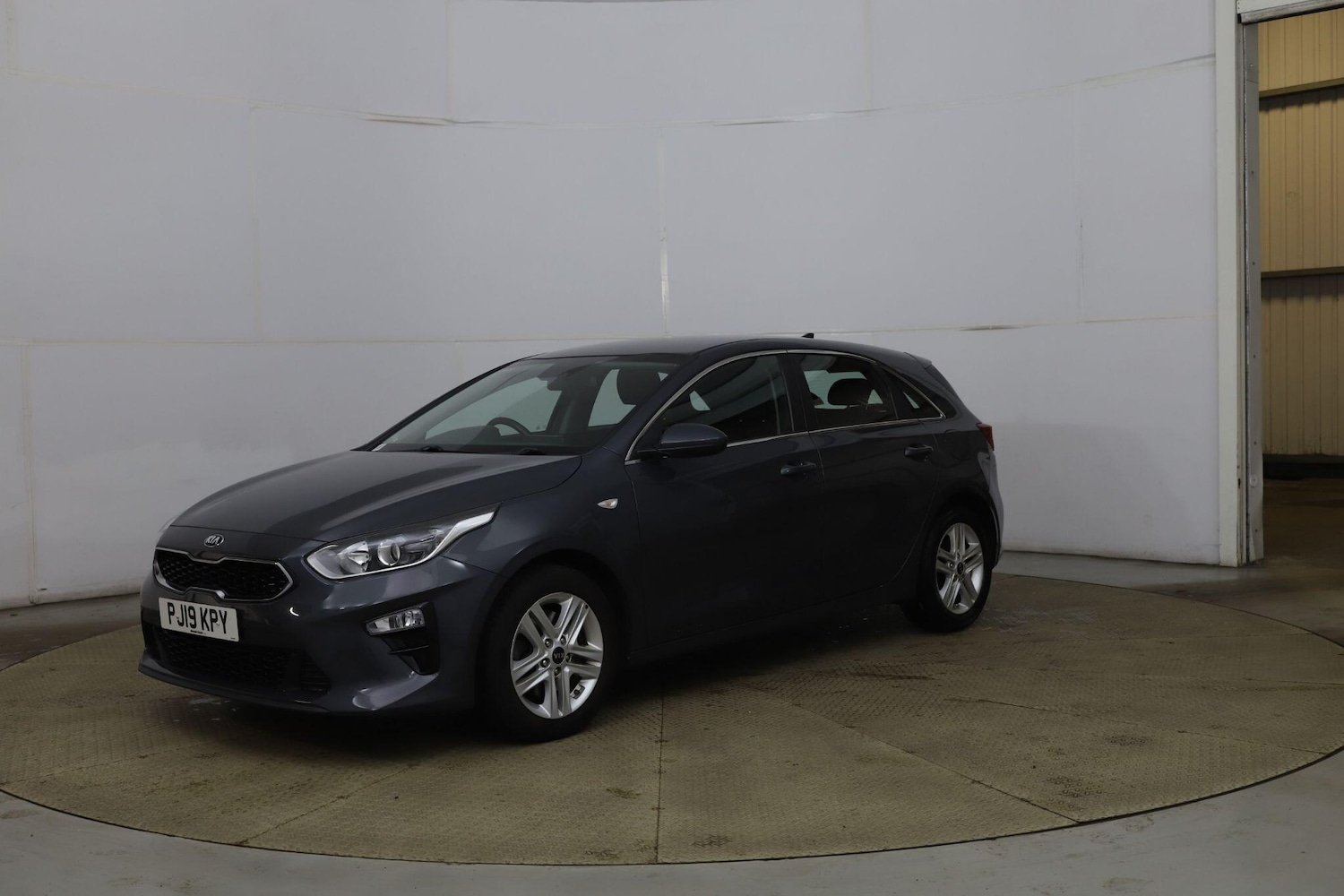 Used Kia Ceed 2019 for sale - 76824088: Photo 1