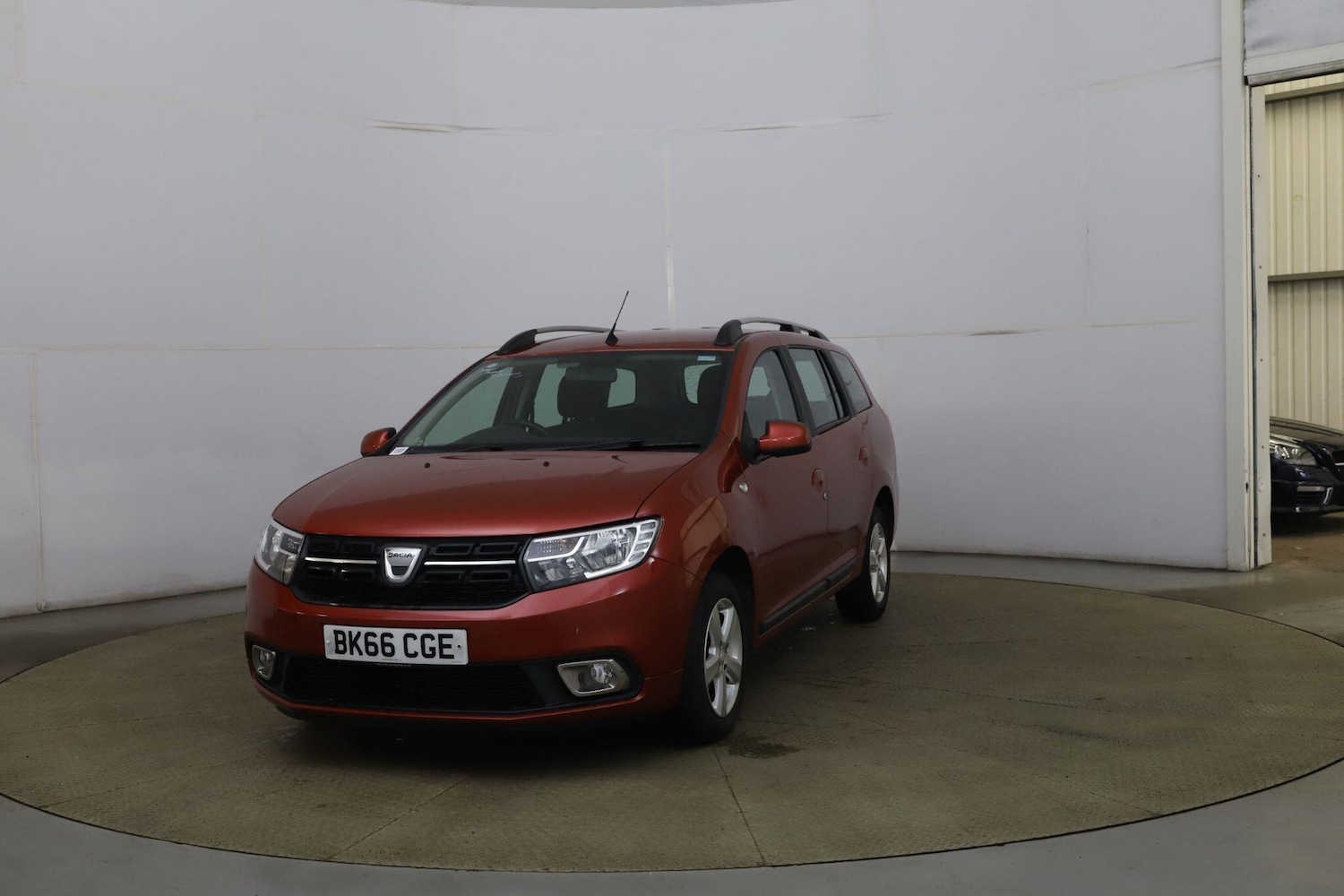 Used Dacia Logan MCV 2016 for sale - 76360250: Photo 3