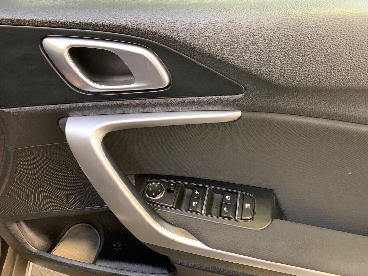 Used Kia XCeed for sale - 77852864: Photo 17