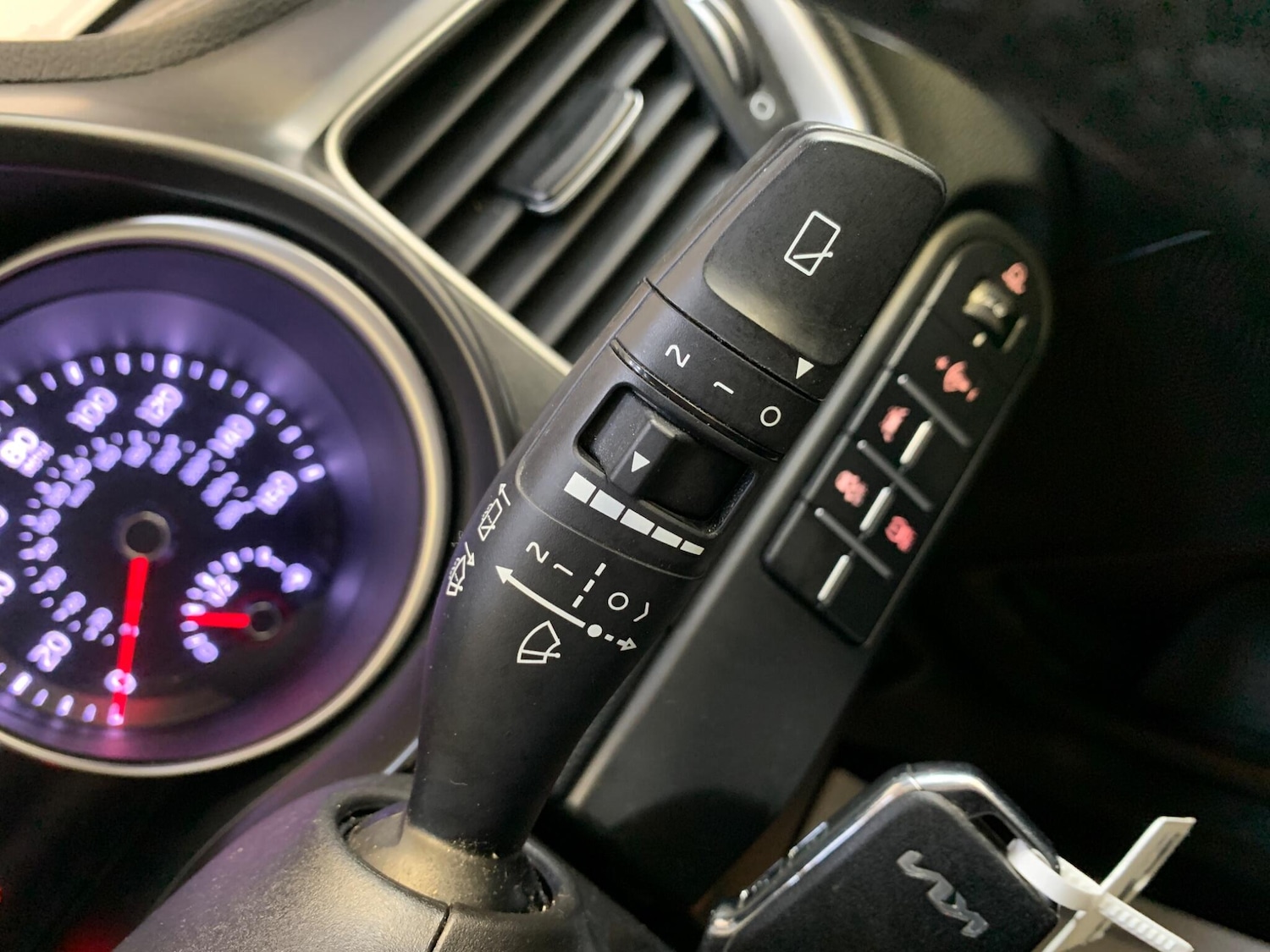 Used Kia XCeed for sale - 77852864: Photo 39