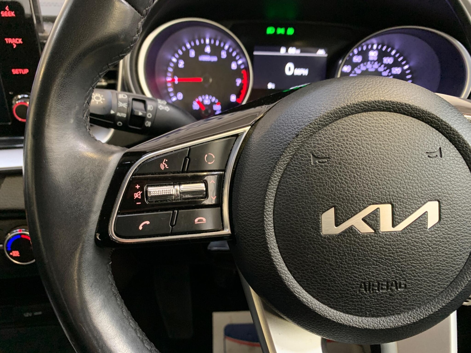 Used Kia XCeed for sale - 77852864: Photo 46