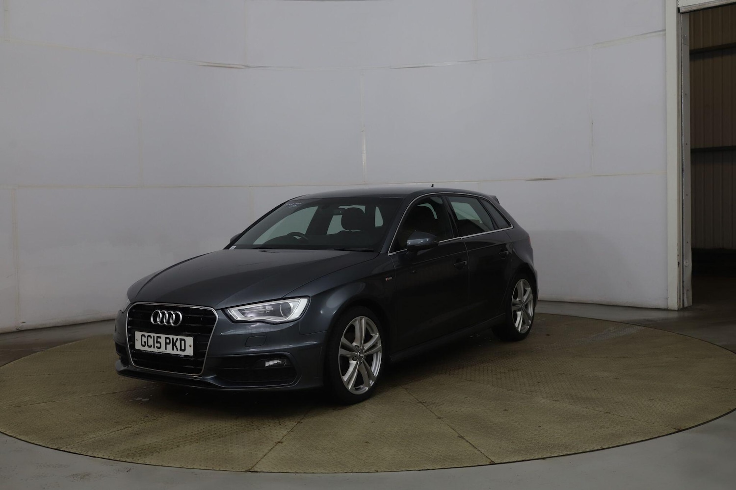 Used Audi A3 2015 for sale - 76976411: Photo 1