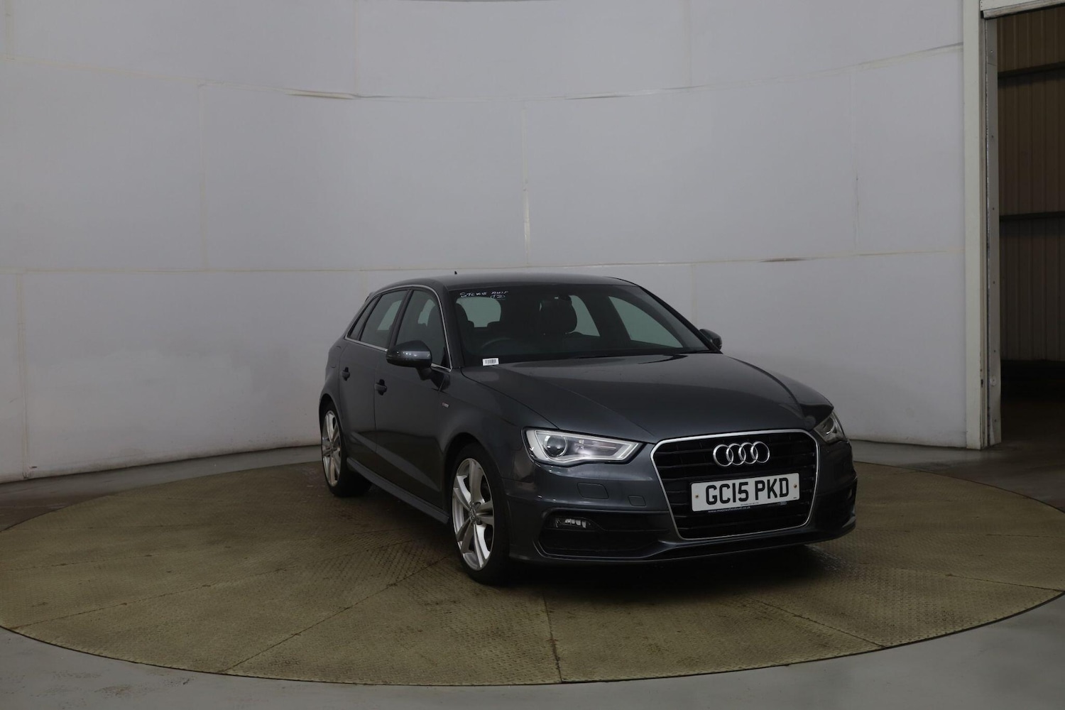 Used Audi A3 2015 for sale - 76976411: Photo 10