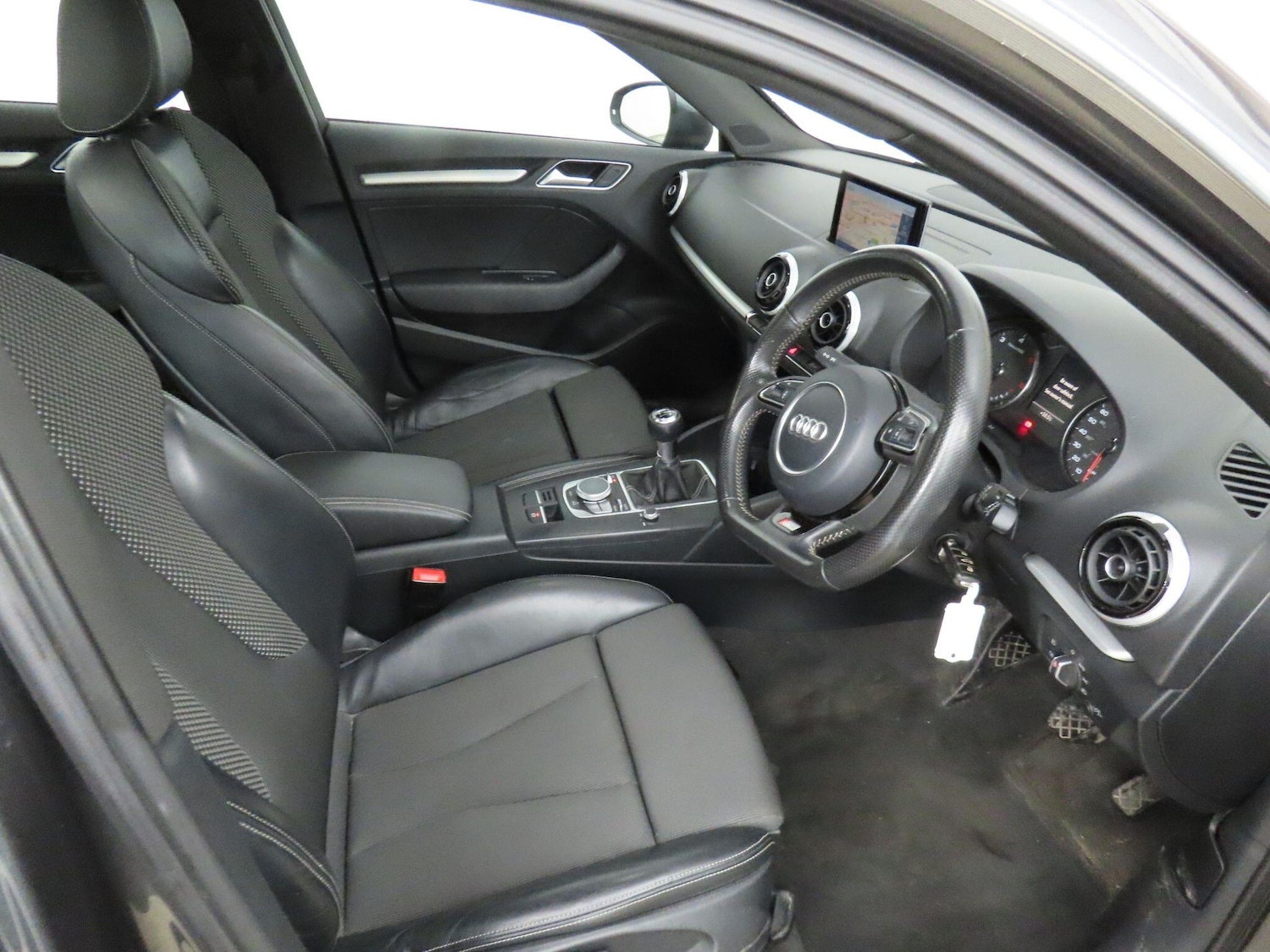 Used Audi A3 2015 for sale - 76976411: Photo 12