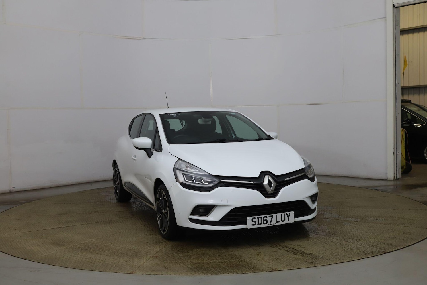 Used Renault Clio 2017 for sale - 77229867: Photo 10