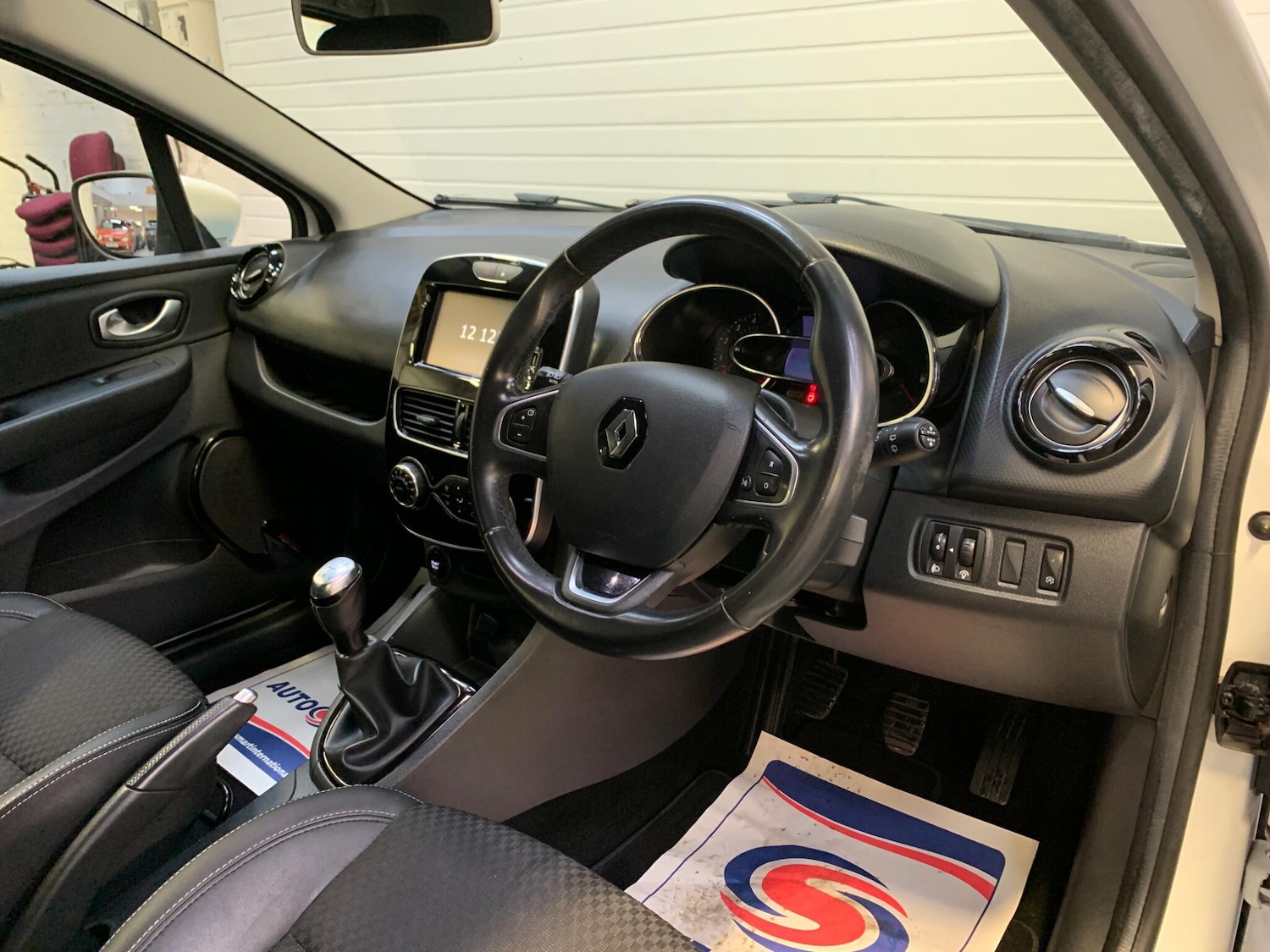 Used Renault Clio 2017 for sale - 77229867: Photo 22