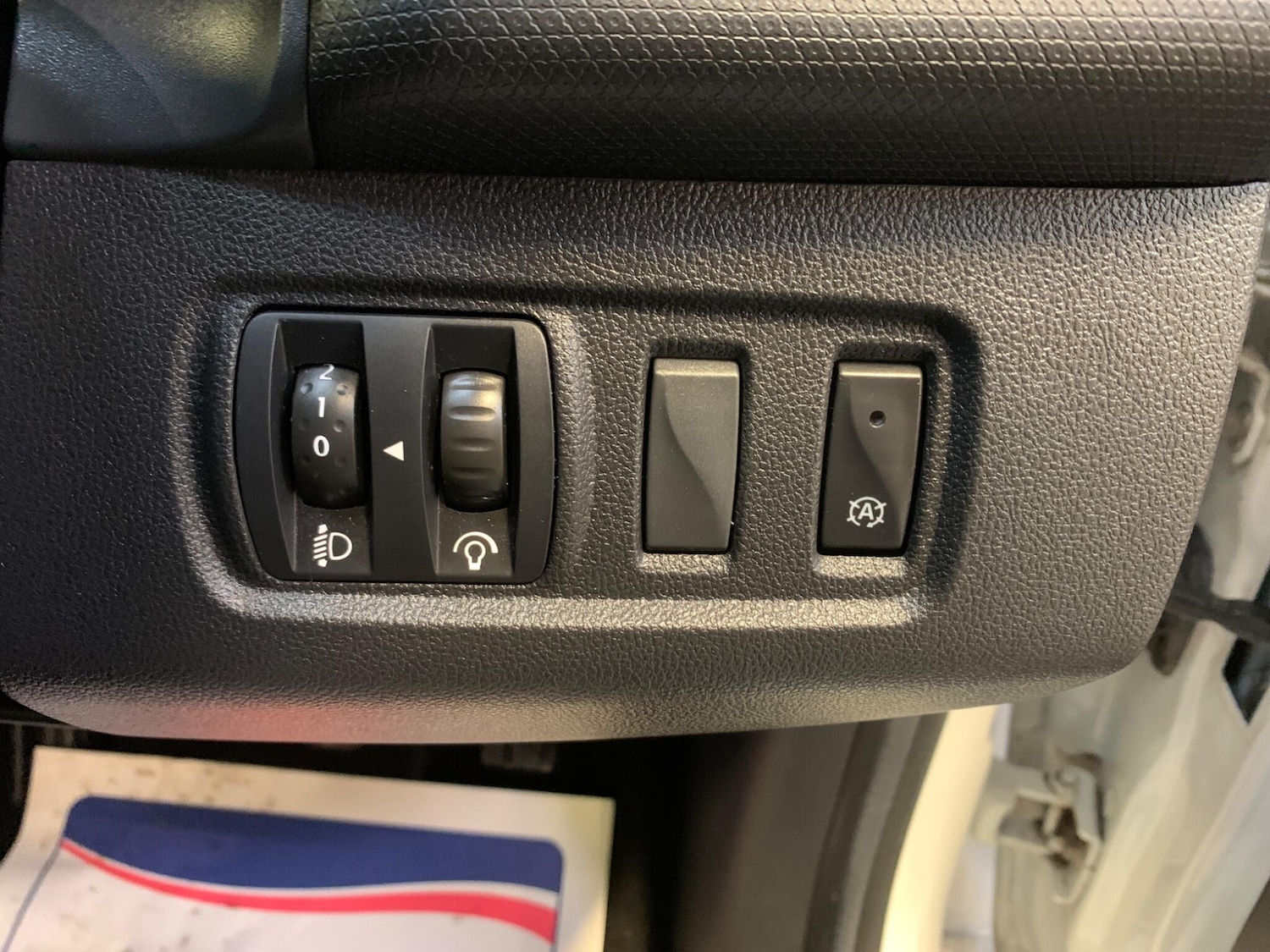 Used Renault Clio 2017 for sale - 77229867: Photo 27