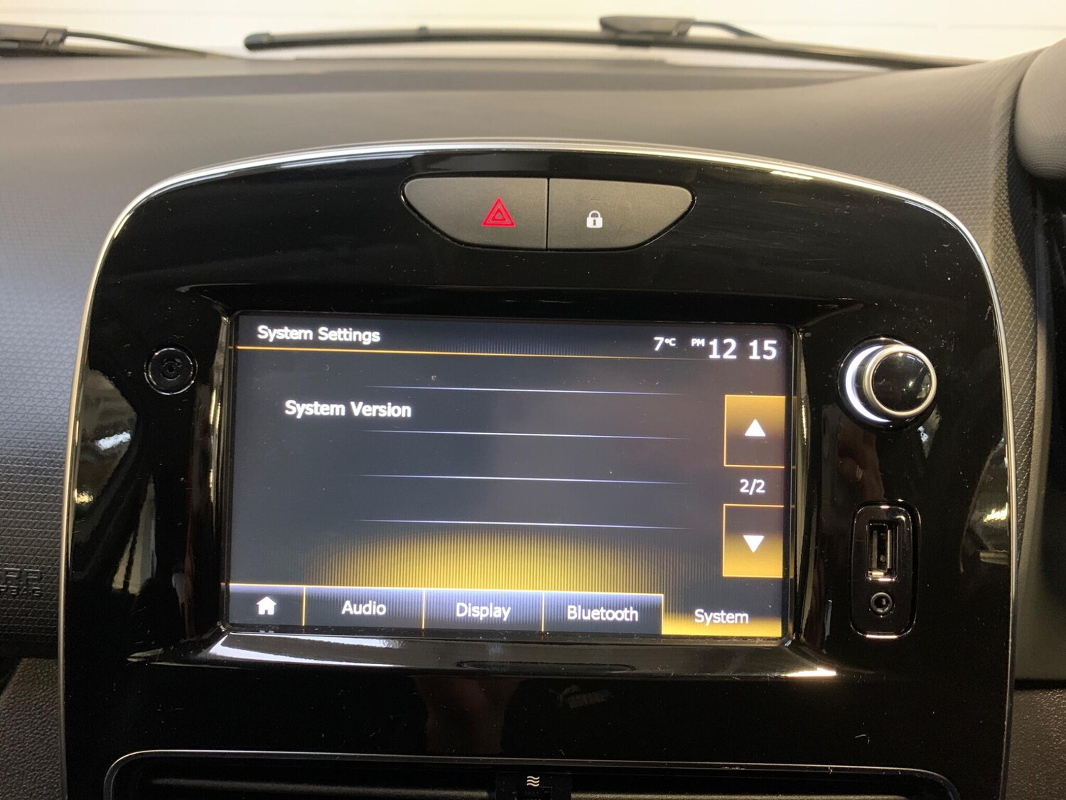 Used Renault Clio 2017 for sale - 77229867: Photo 33