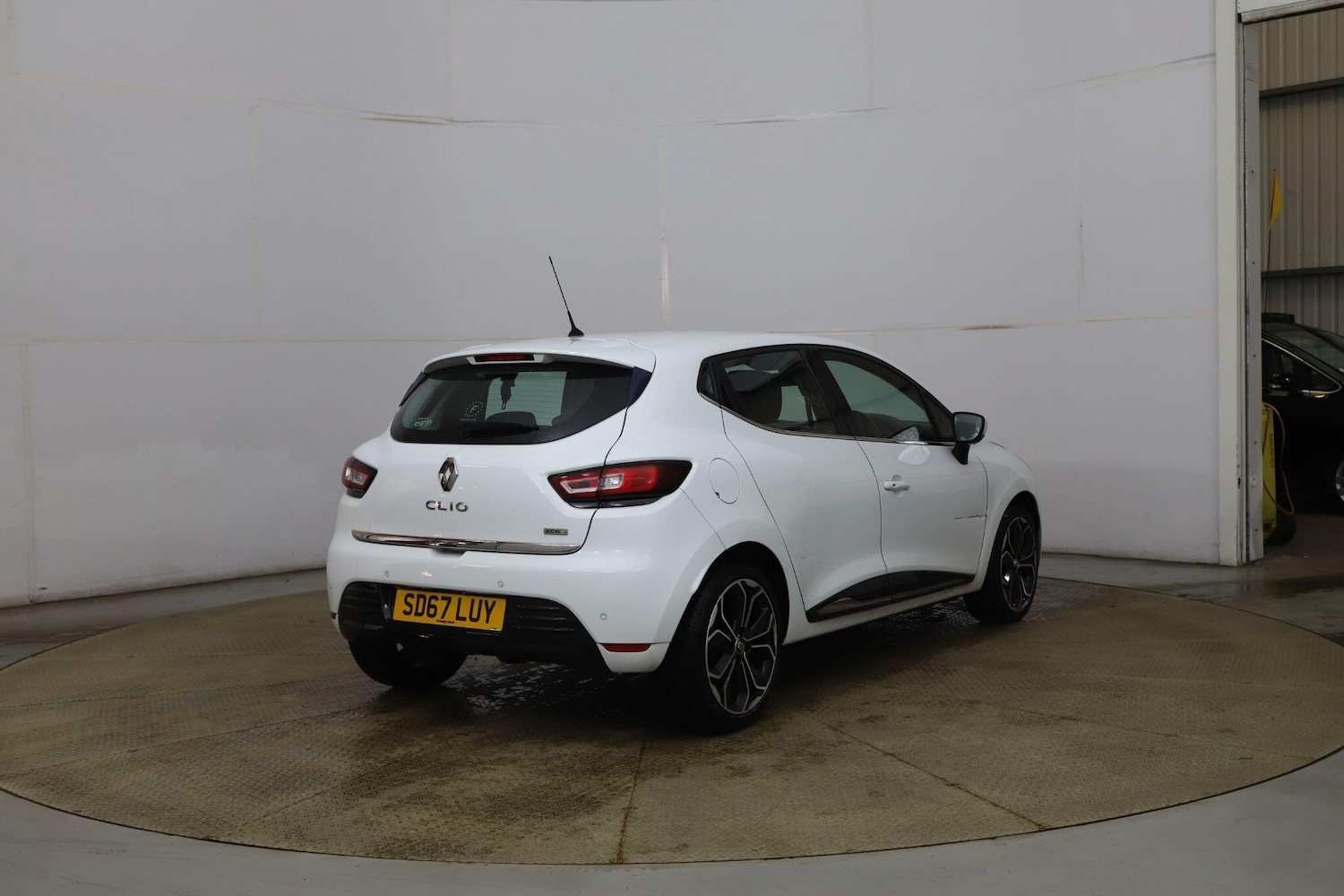 Used Renault Clio 2017 for sale - 77229867: Photo 9