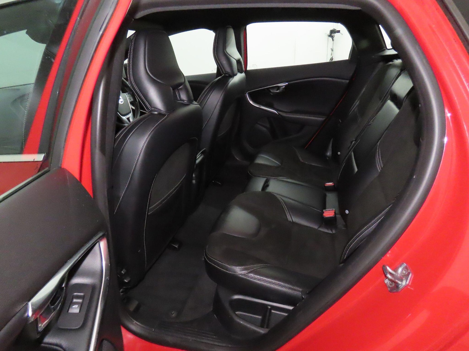 Used Volvo V40 2016 for sale - 77109736: Photo 17