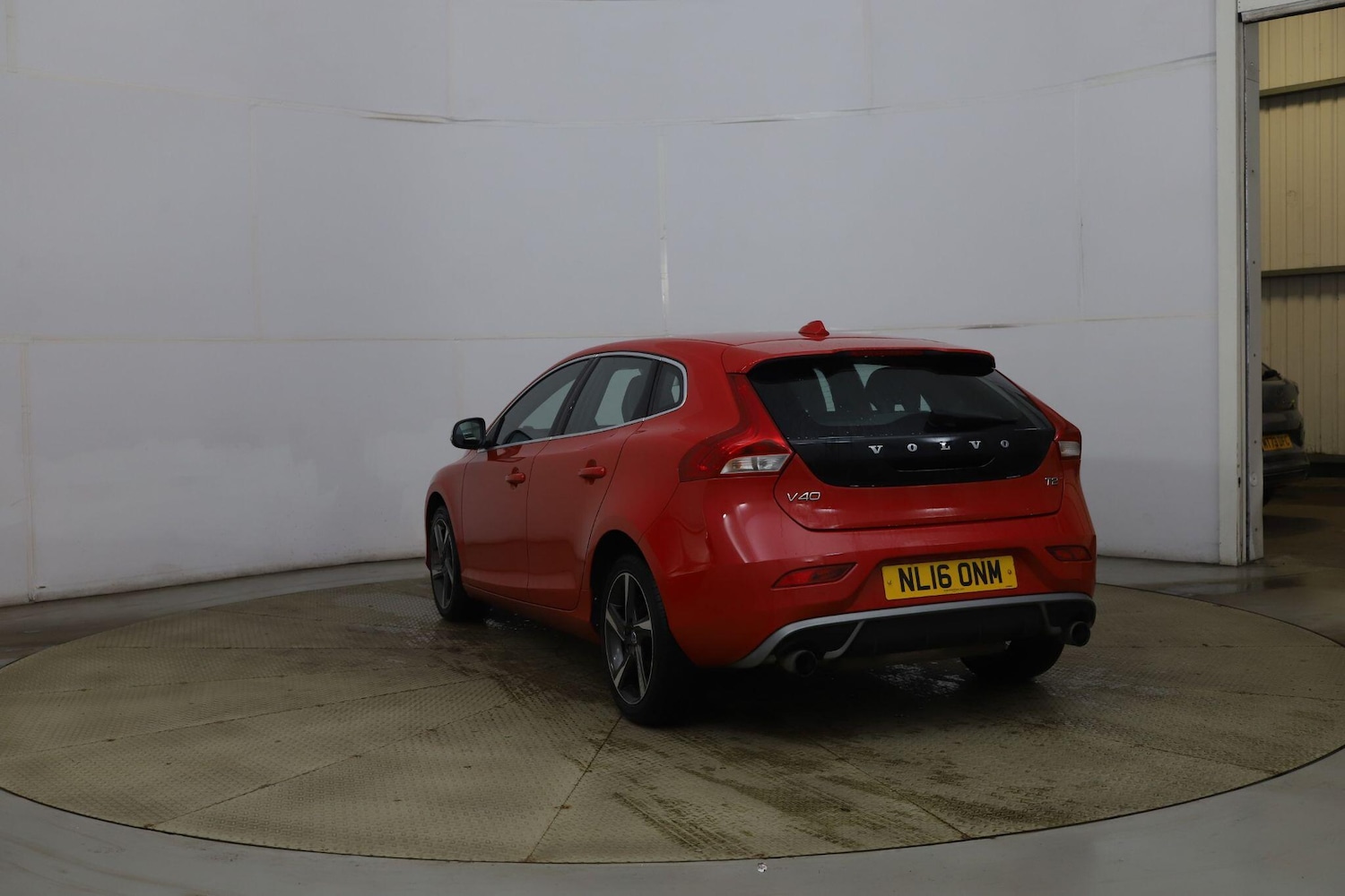 Used Volvo V40 2016 for sale - 77109736: Photo 7