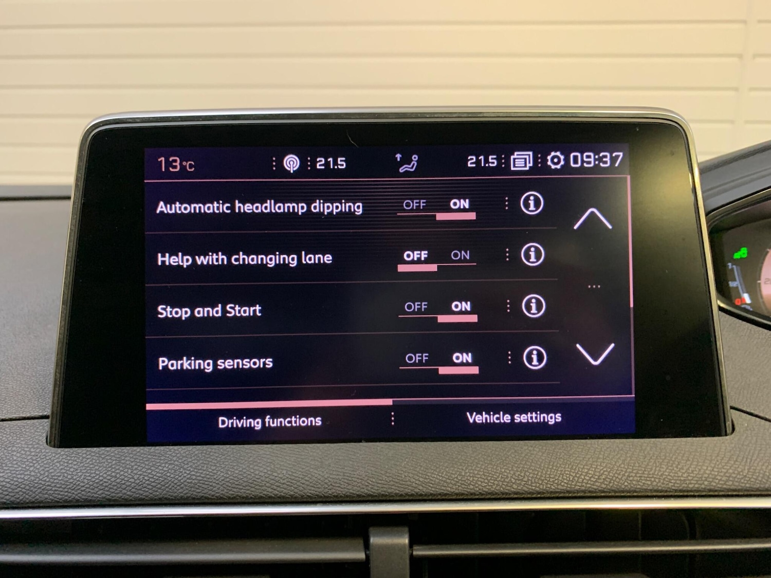 Used Peugeot 3008 2018 for sale - 76989590: Photo 29