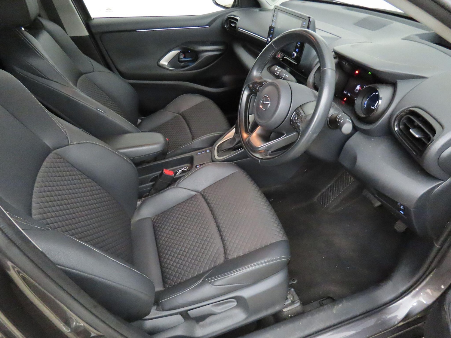 Used Mazda Mazda2 HYBRID 2022 for sale - 77109310: Photo 12