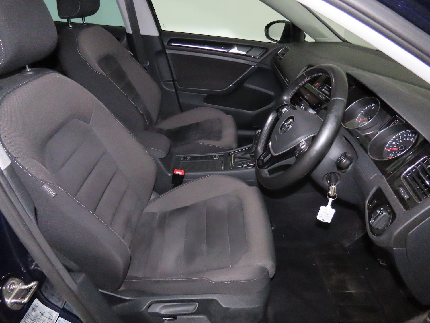 Used Volkswagen Golf 2017 for sale - 76388844: Photo 12