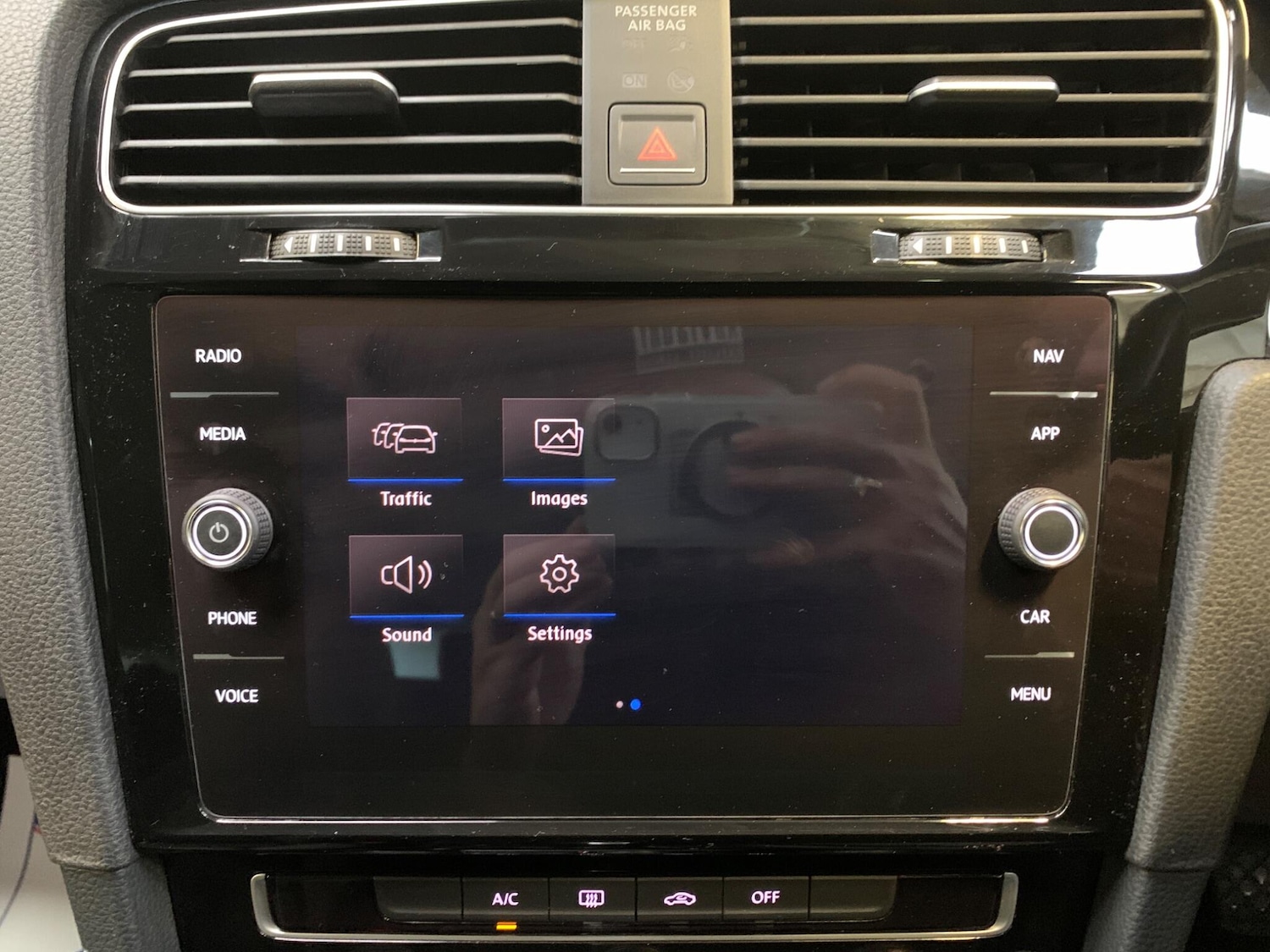 Used Volkswagen Golf 2017 for sale - 76388844: Photo 31