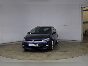 Used Volkswagen Golf 2017 for sale - 76388844: Photo