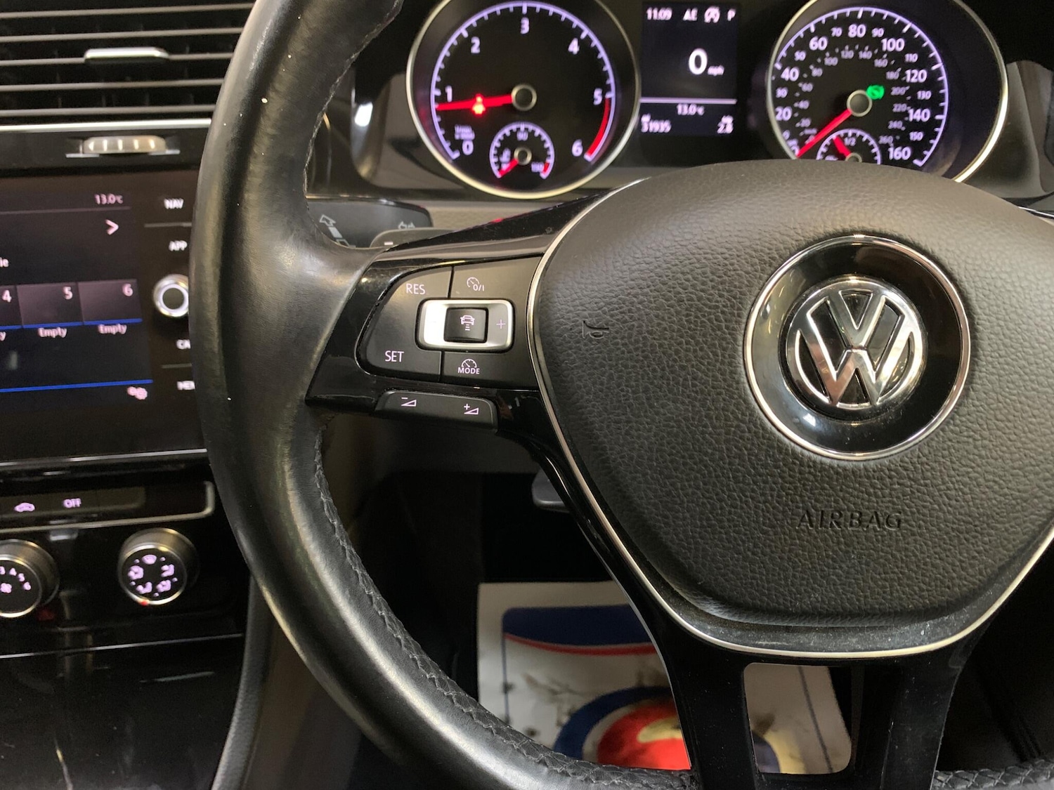 Used Volkswagen Golf 2017 for sale - 76388844: Photo 43