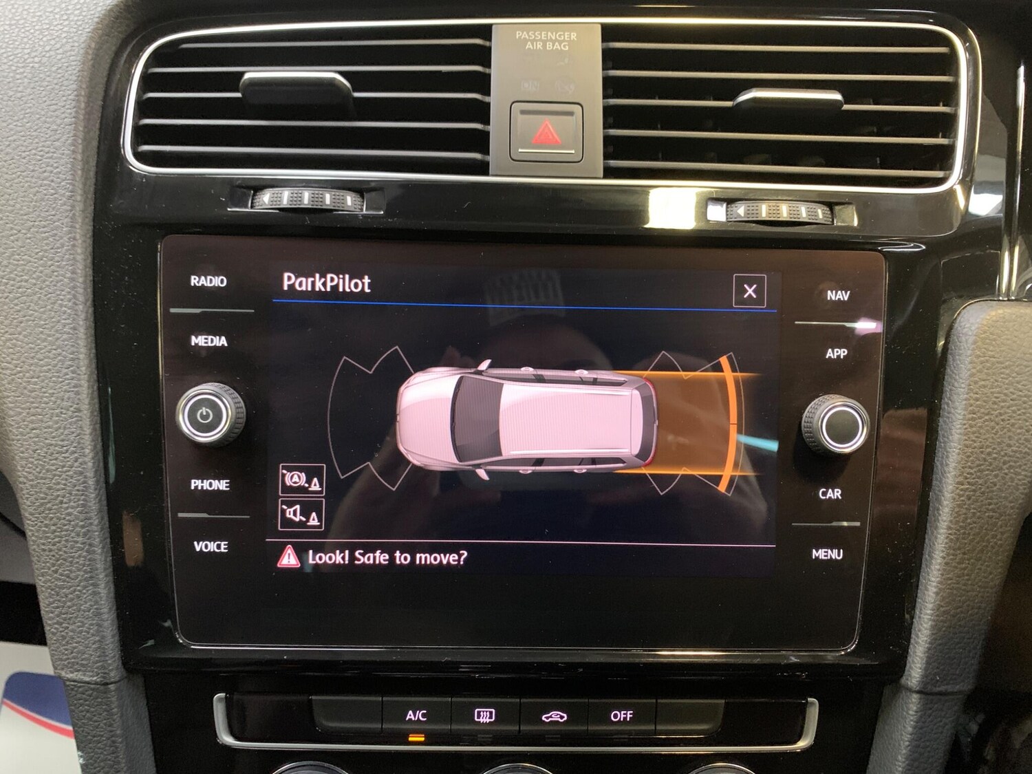 Used Volkswagen Golf 2017 for sale - 76388844: Photo 49