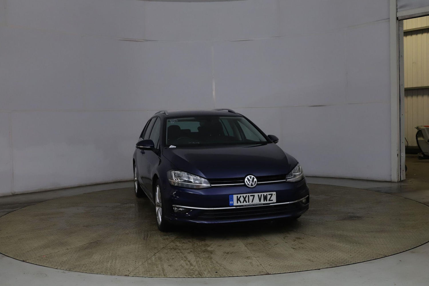 Used Volkswagen Golf 2017 for sale - 76388844: Photo 5