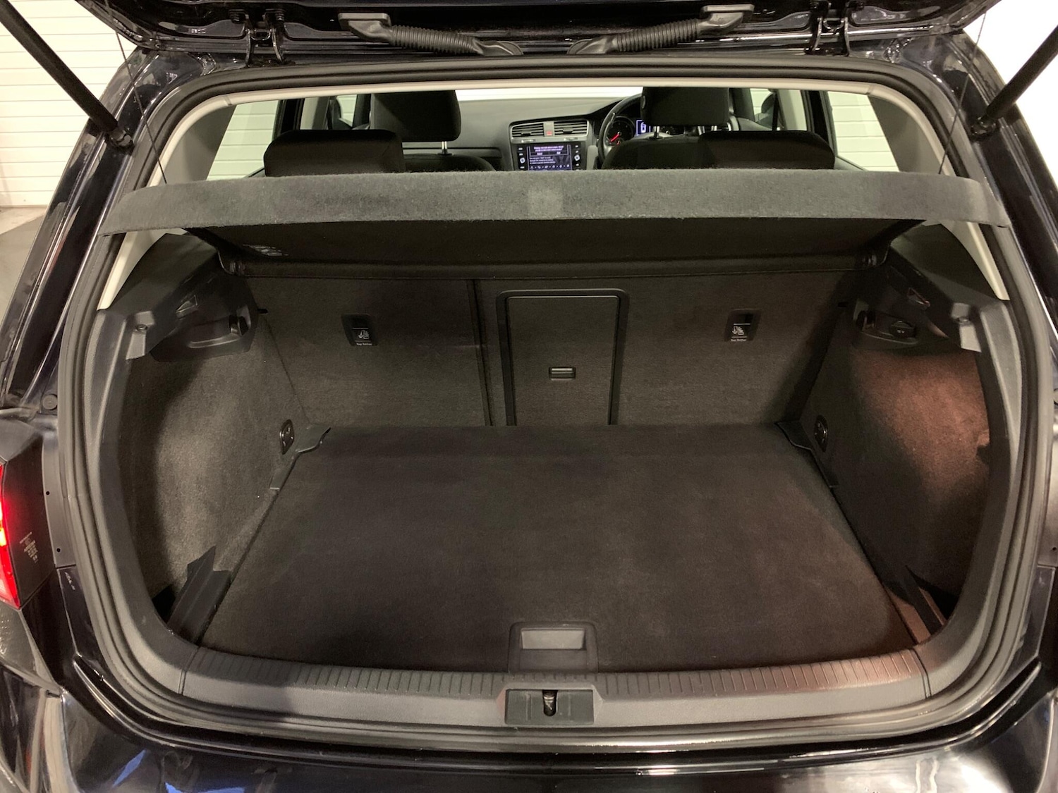 Used Volkswagen Golf 2018 for sale - 77131420: Photo 16