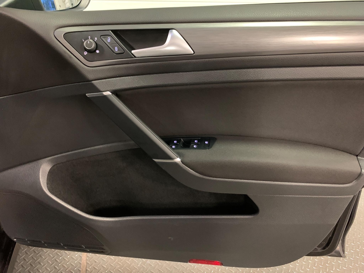 Used Volkswagen Golf 2018 for sale - 77131420: Photo 17