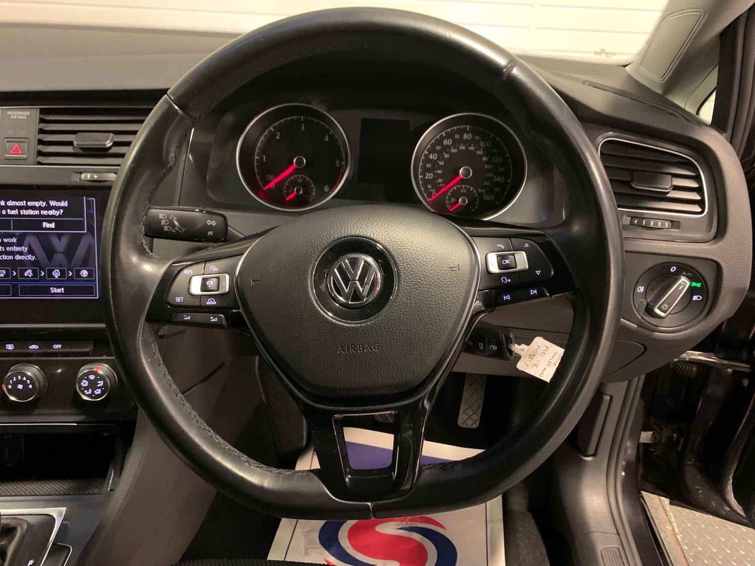 Used Volkswagen Golf 2018 for sale - 77131420: Photo 24