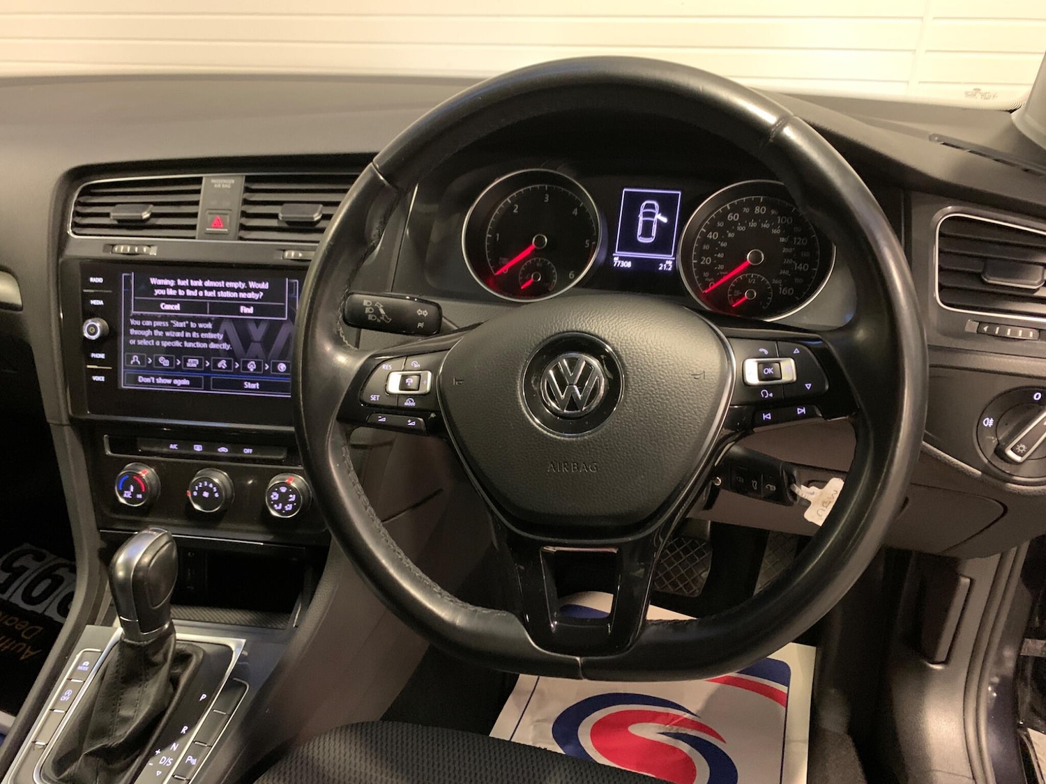 Used Volkswagen Golf 2018 for sale - 77131420: Photo 26