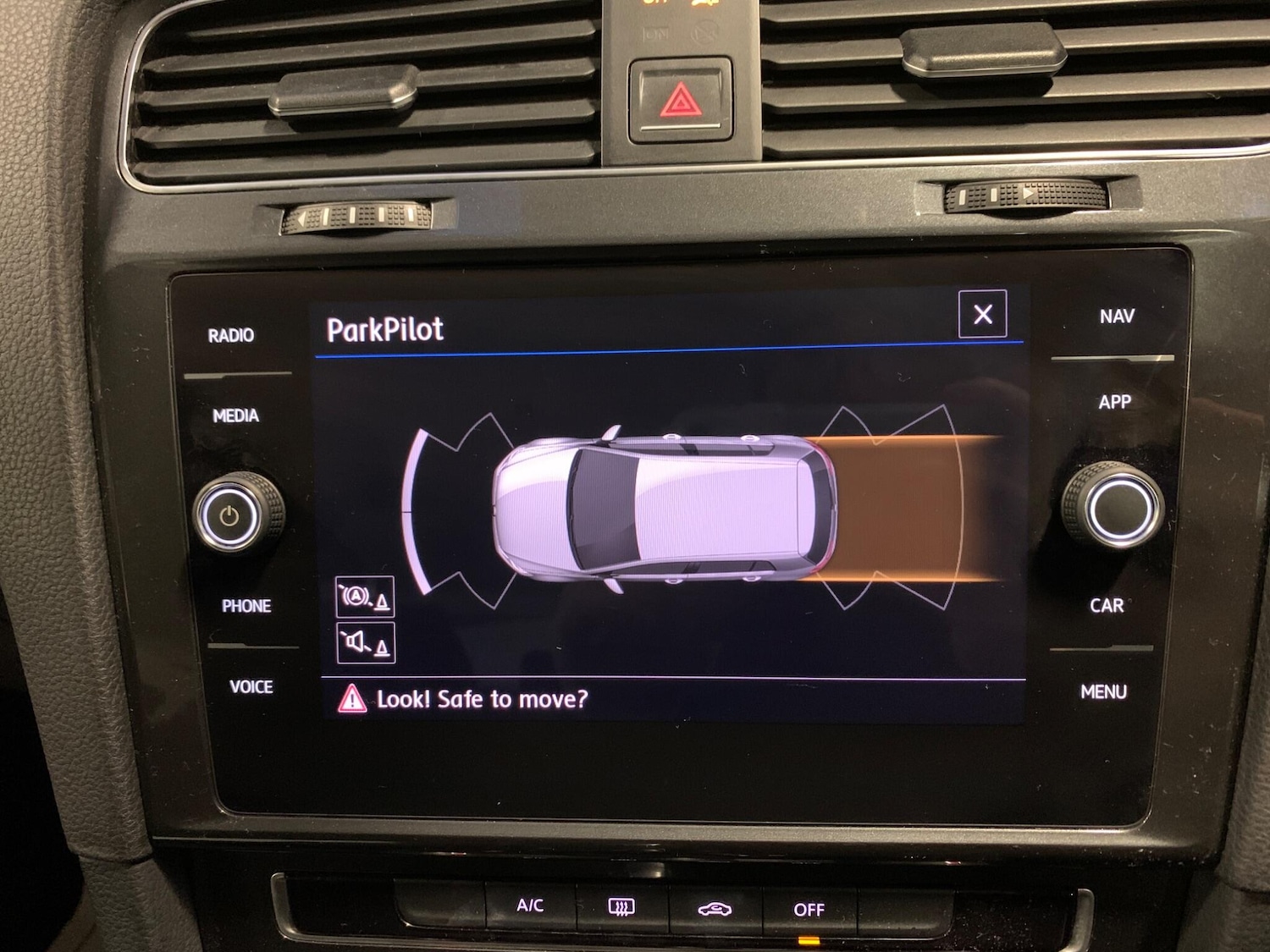 Used Volkswagen Golf 2018 for sale - 77131420: Photo 43