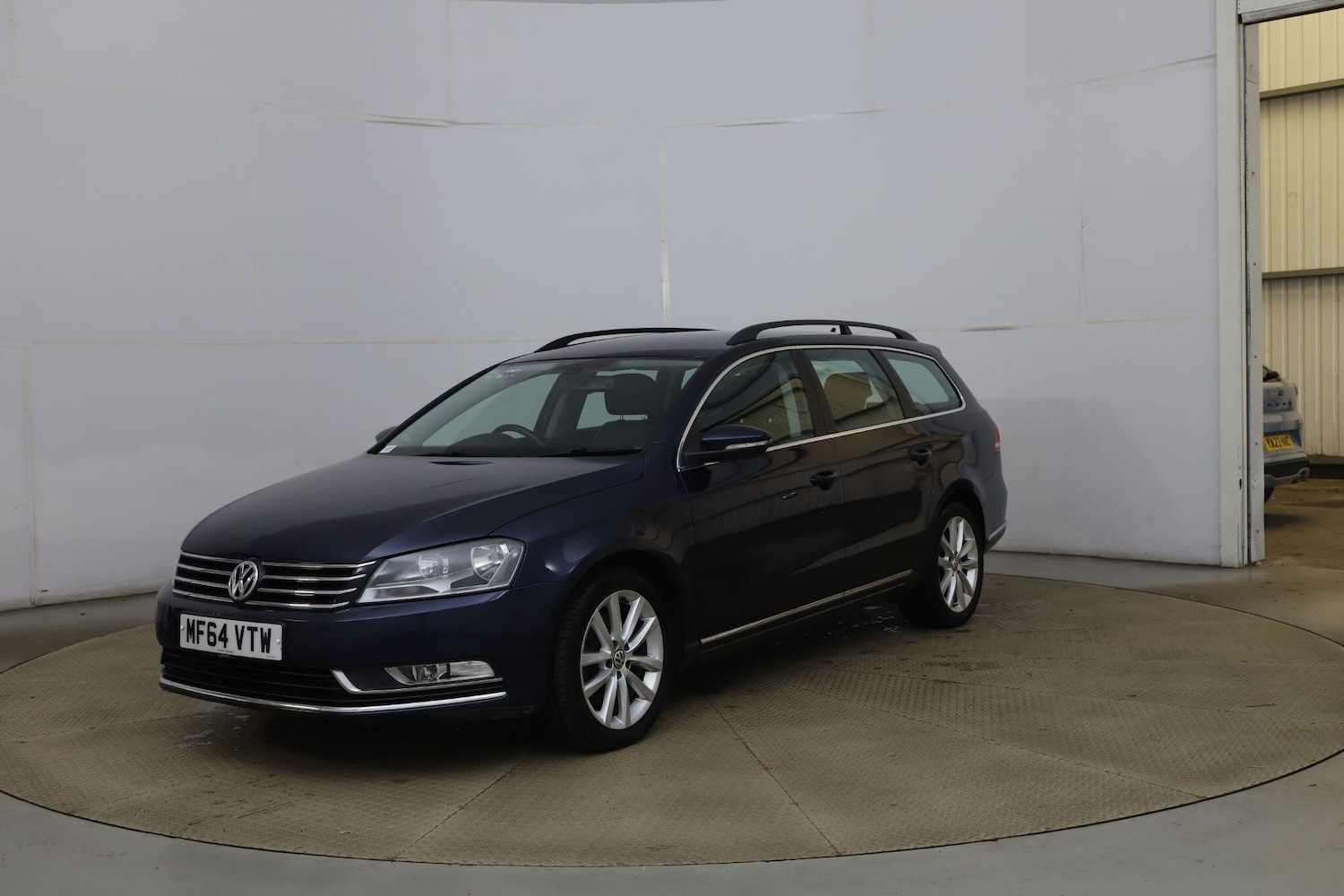 Used Volkswagen Passat 2014 for sale - 76765319: Photo 1