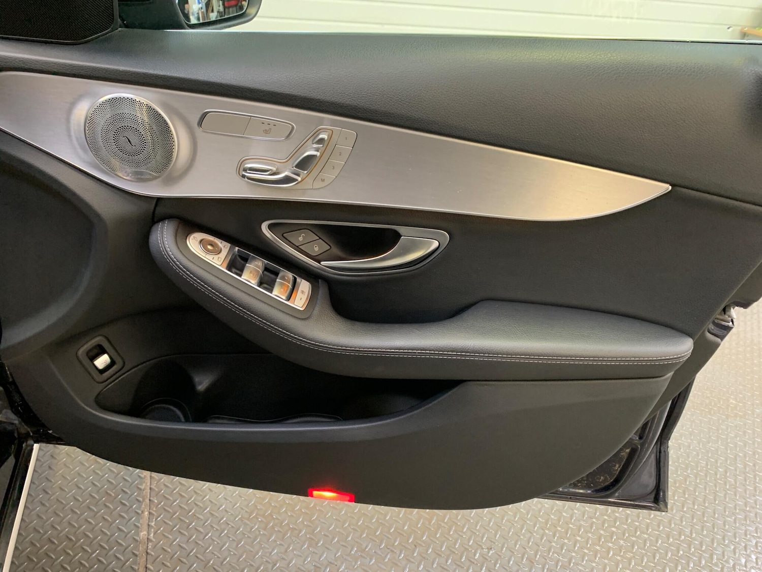 Used Mercedes-Benz C Class 2016 for sale - 77695923: Photo 21