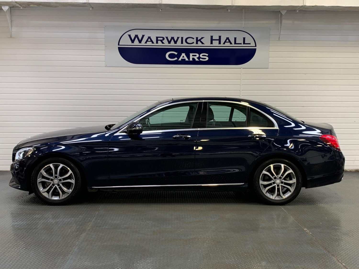 Used Mercedes-Benz C Class 2016 for sale - 77695923: Photo 3