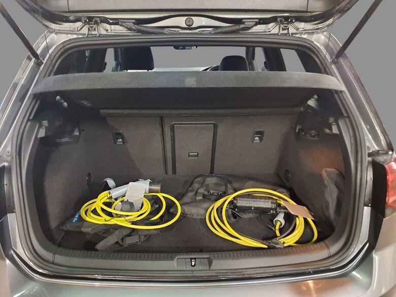 Used Volkswagen Golf 2017 for sale - 77331917: Photo 17